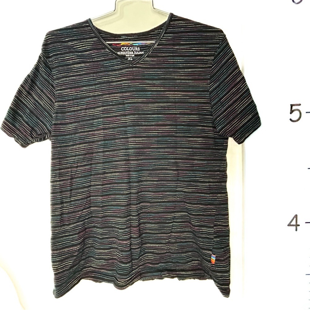 Colours Alexander Julian Black & stripes Short Sleeve T-Shirt‎ Men's XL.